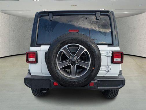 2023 Jeep Wrangler 4-Door Sahara 4x4