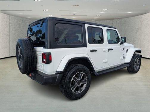 2023 Jeep Wrangler 4-Door Sahara 4x4