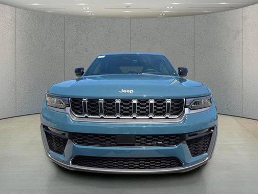 Steel 2026 Jeep Grand Cherokee Limited