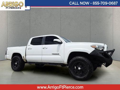 Super White 2016 Toyota Tacoma Limited