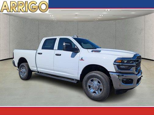 2026 RAM 2500 Tradesman Crew Cab 4x4 6'4' Box