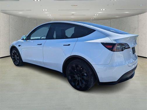 2022 Tesla Model Y Long Range Dual Motor All-Wheel Drive