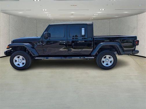 2022 Jeep Gladiator Sport S