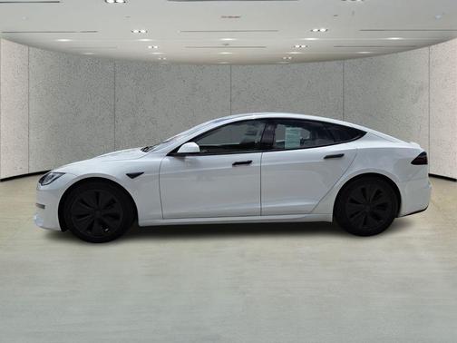 Pearl White Multi-Coat 2023 Tesla Model S Base