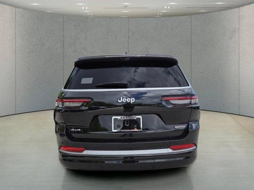 Diamond 2026 Jeep Grand Cherokee L Summit