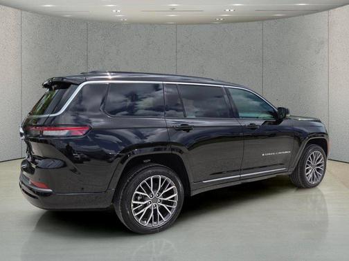 Diamond 2026 Jeep Grand Cherokee L Summit