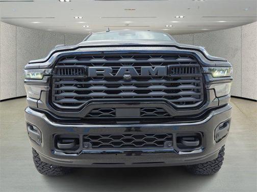 2025 RAM 2500 Big Horn Crew Cab 4x4 6'4' Box