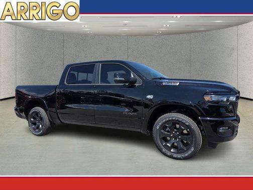 Diamond Black Crystal Pearlcoat 2026 RAM 1500 Big Horn/Lone Star