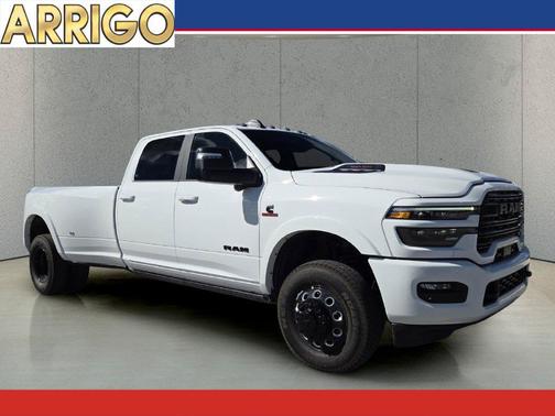 Bright White Clearcoat 2027 RAM 3500 Laramie