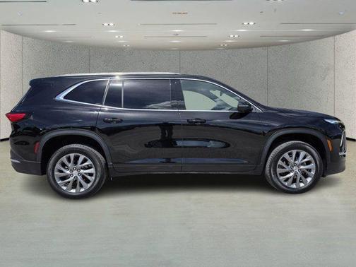 2025 Buick Enclave Preferred FWD