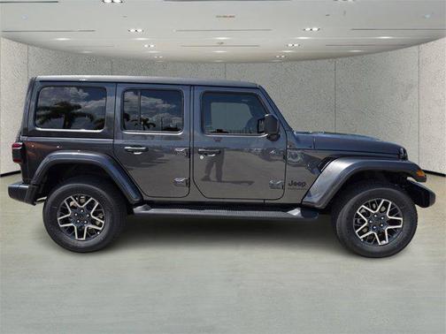 2025 Jeep Wrangler 4-Door Sahara 4x4