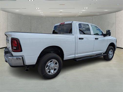 2025 RAM 2500 Tradesman Crew Cab 4x4 6'4' Box