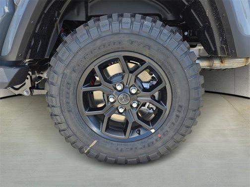 2025 Jeep Gladiator High Tide
