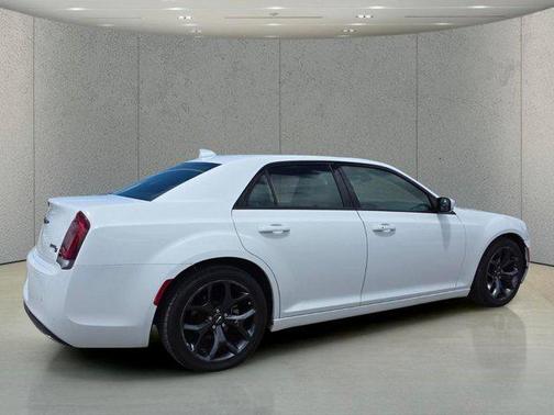 2023 Chrysler 300 S