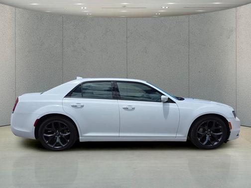 Bright White Clearcoat 2023 Chrysler 300 S