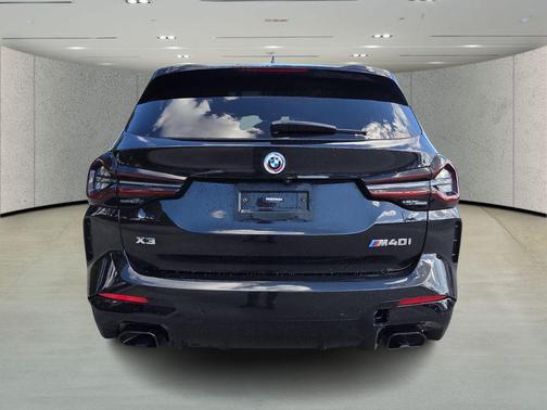 2023 BMW X3 M40i