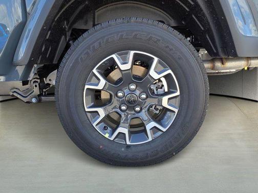 2026 Jeep Gladiator Sahara 4x4