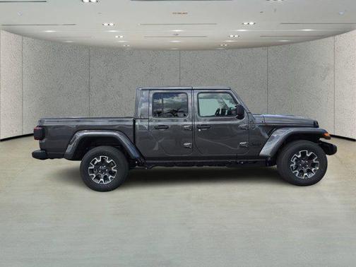 2026 Jeep Gladiator Sahara 4x4