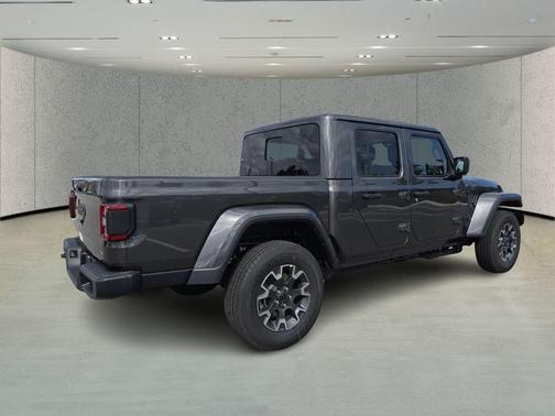 2026 Jeep Gladiator Sahara 4x4
