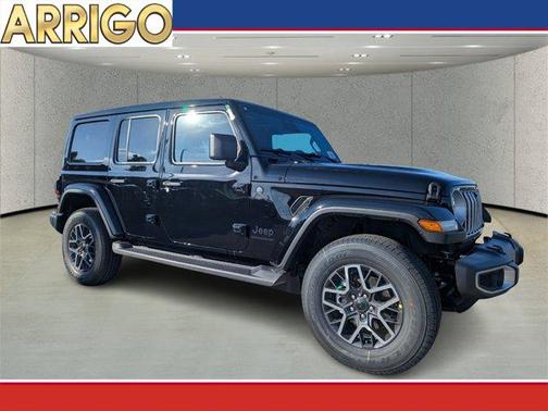 2026 Jeep Wrangler 4-Door Sahara 4x4