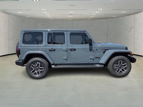 Anvil Clearcoat 2026 Jeep Wrangler 4-Door Sahara 4x4