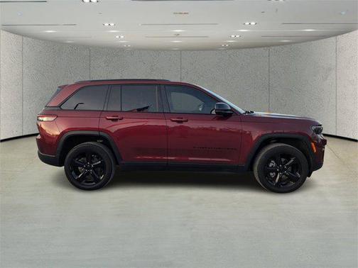 2024 Jeep Grand Cherokee Altitude