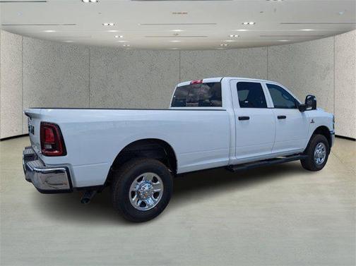 2025 RAM 2500 Tradesman Crew Cab 4x4 8' Box