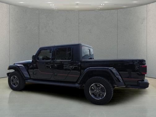 Black Clearcoat 2023 Jeep Gladiator Rubicon