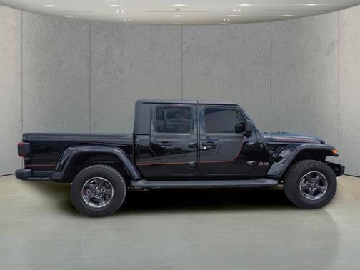 Black Clearcoat 2023 Jeep Gladiator Rubicon