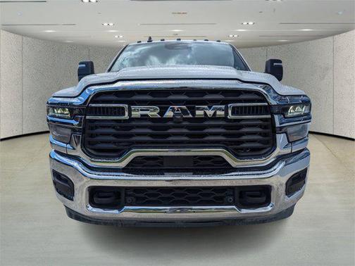 2025 RAM 3500 Tradesman Crew Cab 4x4 8' Box
