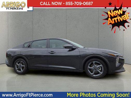 Interstellar Gray 2025 Kia K4 LXS