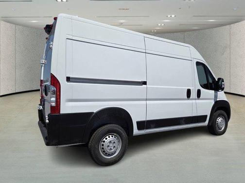 Bright White Clearcoat 2026 RAM ProMaster 1500 Base