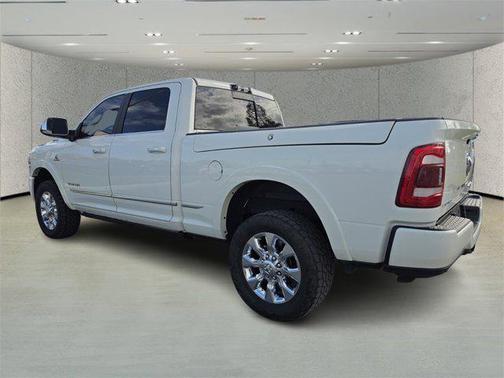 2022 RAM 2500 Limited Crew Cab 4x4 6'4' Box