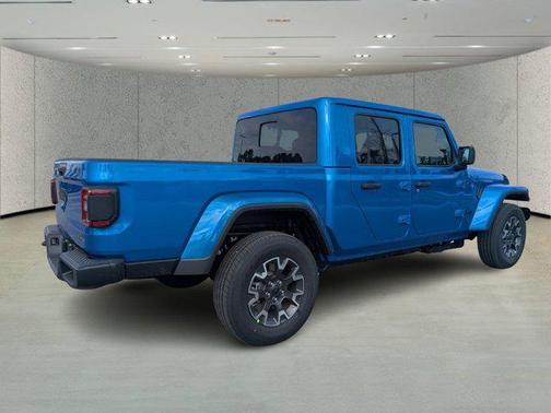 2026 Jeep Gladiator Sahara 4x4