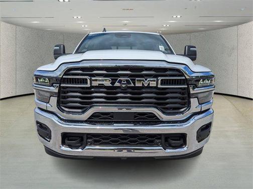 2025 RAM 3500 Tradesman Crew Cab 4x4 8' Box