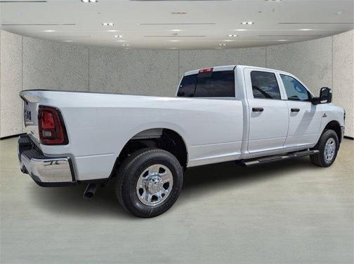 2025 RAM 3500 Tradesman Crew Cab 4x4 8' Box