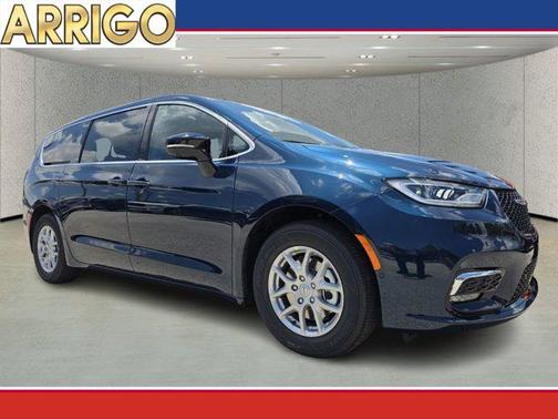 2025 Chrysler Pacifica L