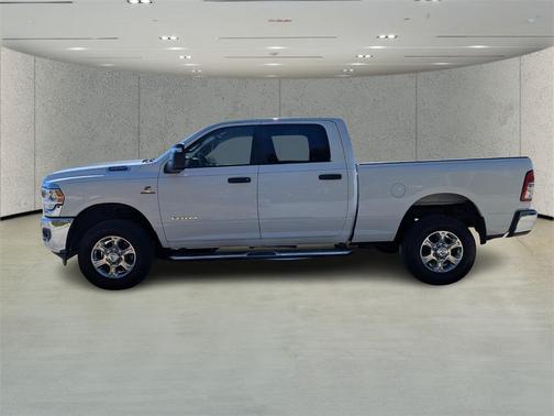 2023 RAM 2500 Big Horn Crew Cab 4x4 6'4' Box