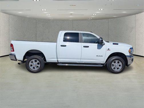 2023 RAM 2500 Big Horn Crew Cab 4x4 6'4' Box