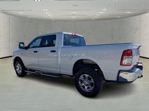 2023 RAM 2500 Big Horn Crew Cab 4x4 6'4' Box