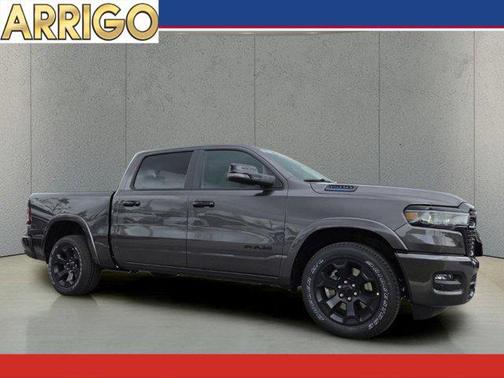 Granite Crystal Metallic Clearcoat 2026 RAM 1500 Big Horn/Lone Star
