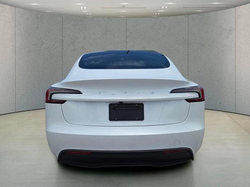 Pearl White Multi-Coat 2025 Tesla Model 3 Long Range