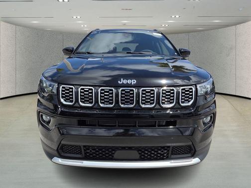 Diamond Black Crystal Pearlcoat 2026 Jeep Compass Limited