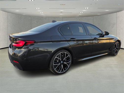 2021 BMW 530 530i