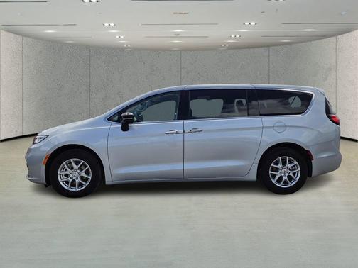 Silver Mist Clearcoat 2024 Chrysler Pacifica Touring L
