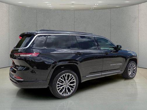 Diamond 2026 Jeep Grand Cherokee L Summit