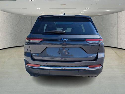 2022 Jeep Grand Cherokee 4xe Base