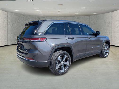 2022 Jeep Grand Cherokee 4xe Base