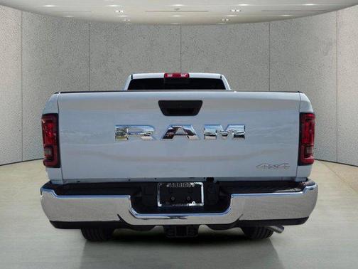 Bright White Clearcoat 2026 RAM 2500 Tradesman Crew Cab 4x4 6'4' Box