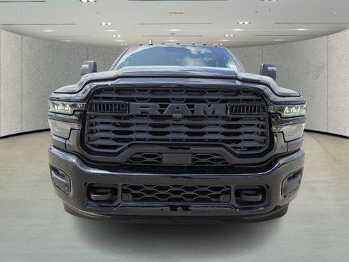 Diamond 2026 RAM 3500 Big Horn Crew Cab 4x4 8' Box